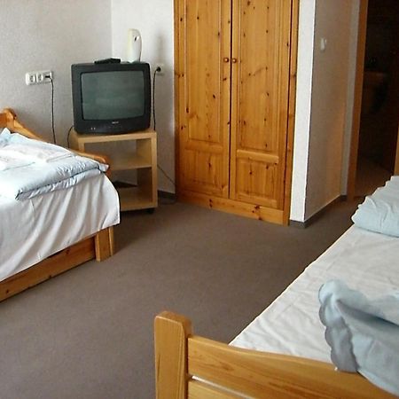 Napfuerdo Vendeghaz Hotel Mezőkövesd Екстериор снимка